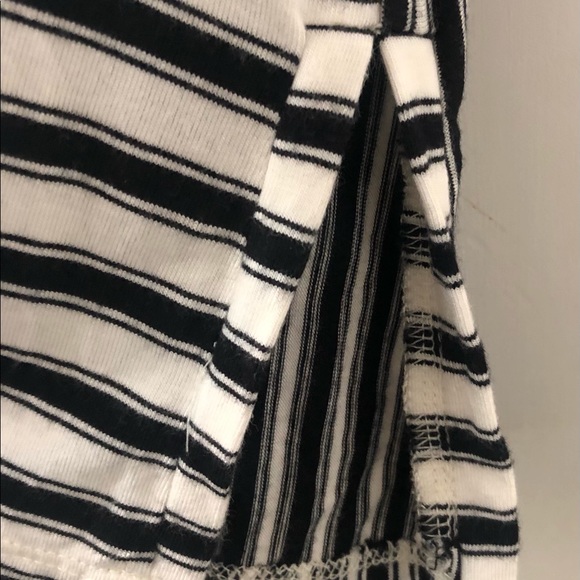 🌼 LOFT Top - Picture 3 of 10